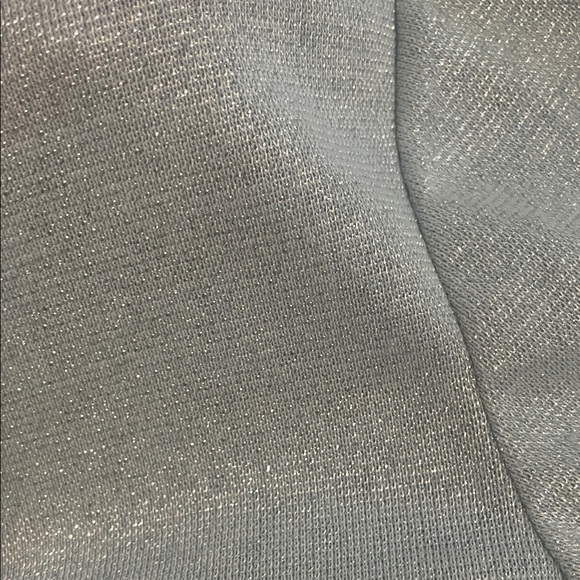 ✨ 3 for $20 Bundle Deal ✨ Wild Fable Shimmering Blue Silver Ruched Blouse - Picture 4 of 5